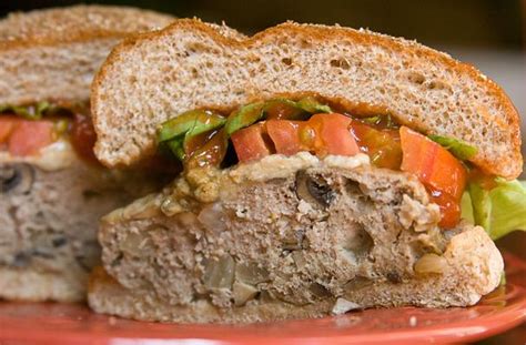 blue-cheese-and-mushroom-turkey-burger-recipe-flow image