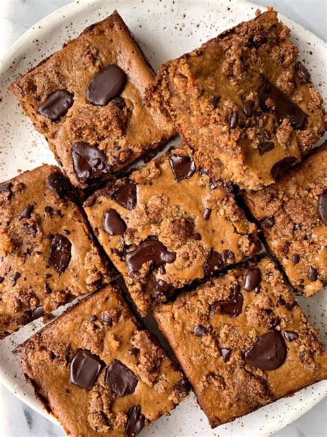 gluten-free-chocolate-chip-cookie-cheesecake-bars image