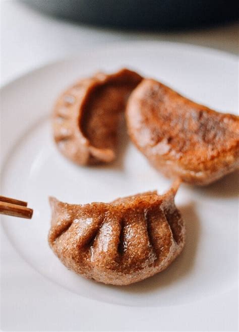 whole-wheat-dumpling-wrappers-the-woks-of-life image