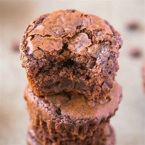 4-ingredient-protein-brownies-easy-fudgy-healthy-dessert image