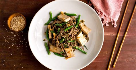 skillet-soba-baked-tofu-and-green-bean-salad-with-spicy image