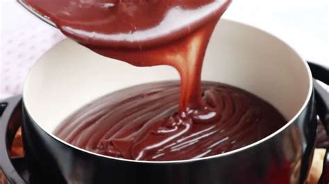 chocolate-fondue-the-carefree-kitchen image