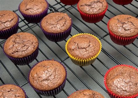 9-tasty-ways-to-make-cupcakes-without-frosting image