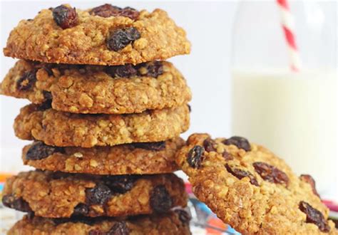diabetic-sugar-free-oatmeal-raisin-cookies image