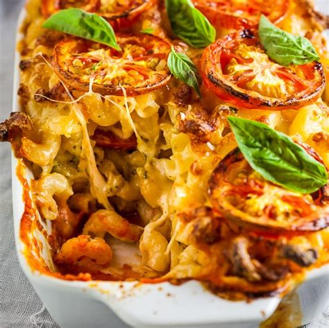 caprese-mac-and-cheese-simply-delicious image