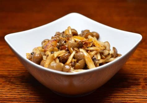 spicy-sauted-mushrooms-with-anchovy-nom-nom image