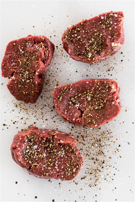 steak-au-poivre-simply-delicious image