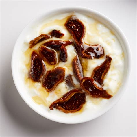 fig-honey-yogurt image