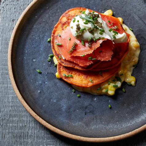 red-pepper-blini-with-creamed-corn-and-smoked-salmon image
