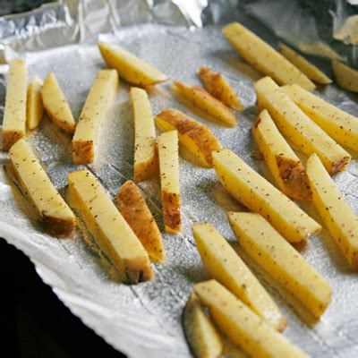 crispy-salt-and-pepper-oven-fries-with-curry-dipping-sauce image