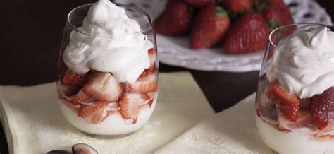 strawberries-chantilly-a-delightful-easy-dessert image