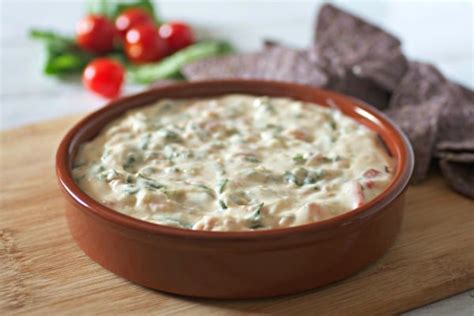 easy-espinaca-dip-tasty-ever-after image