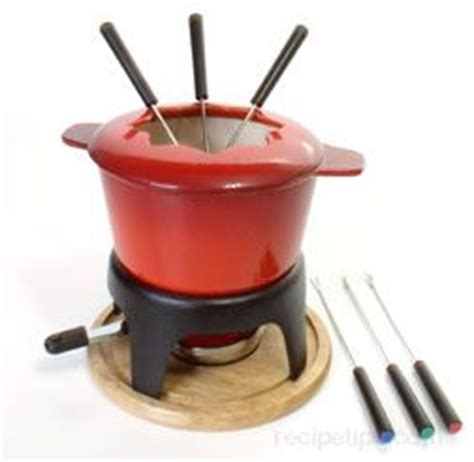 the-basics-of-fondue-how-to-cooking-tips image