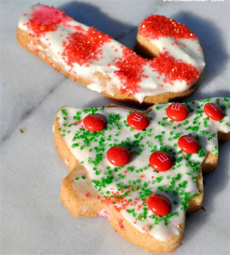 no-bake-christmas-wreath-cookies-recipelioncom image