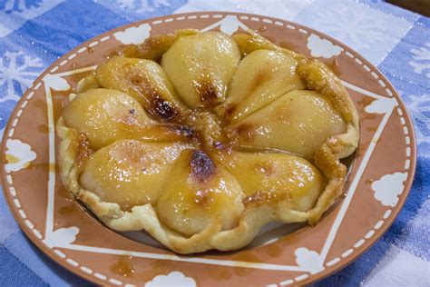 caramelized-upside-down-pear-tart-9-steps-with image
