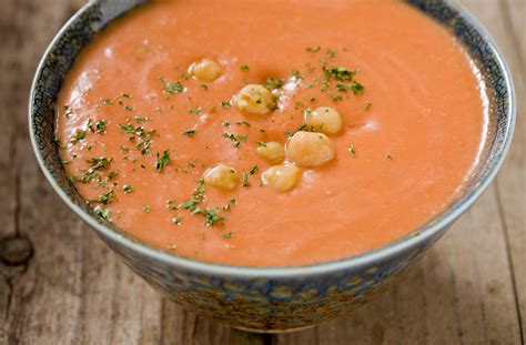 chickpea-and-parsley-soup-starter-recipes-goodtoknow image