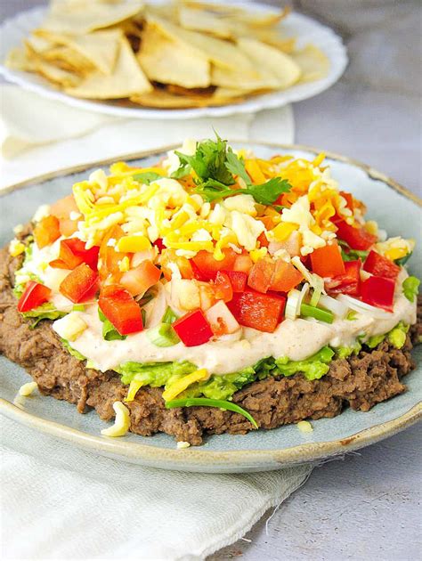 7-layer-taco-dip-healthy-low-calorie-the-picky-eater image