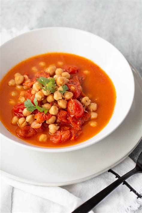 one-pot-chickpea-and-tomato-stew-food-banjo image