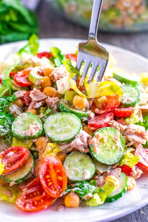 herbed-tuna-salad-bunnys-warm-oven image
