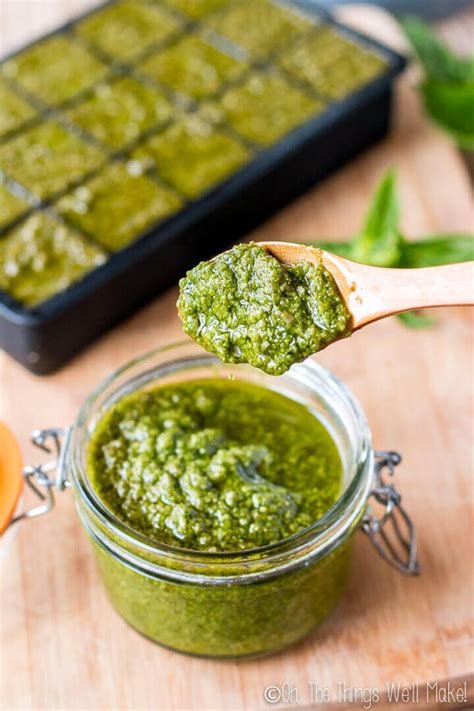 how-to-make-pesto-sauce-how-to-store-it image