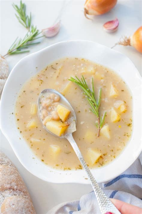 easy-cannellini-bean-soup-with-garlic-and-rosemary image
