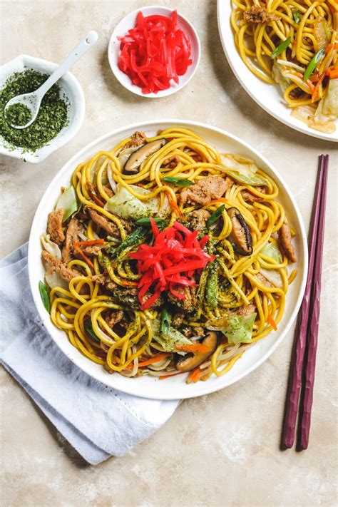 vegan-yakisoba-japanese-stir-fry-noodles-okonomi image