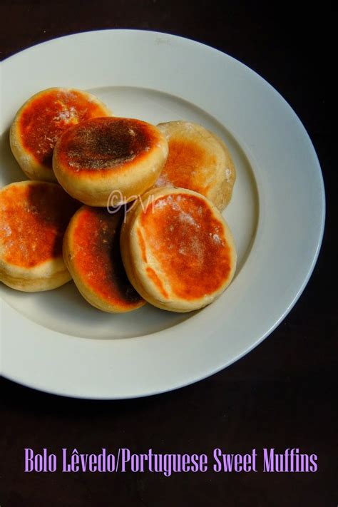 bolo-lvedo-portuguese-sweet-muffins image