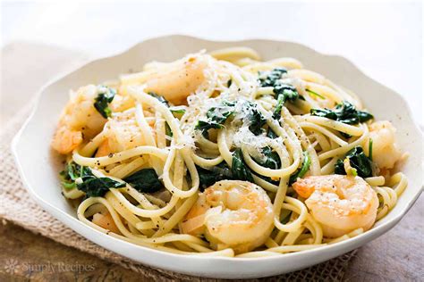 shrimp-lemon-spinach-linguine-recipe-simply image
