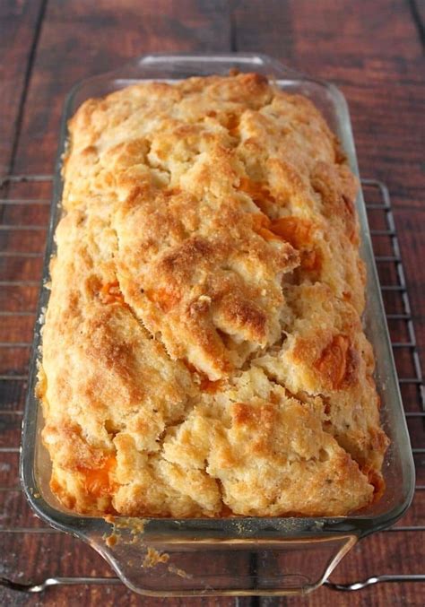 red-lobsters-cheese-biscuit-loaf image
