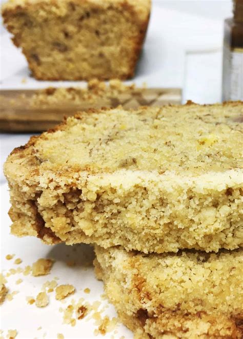 banana-bread-with-streusel-baking-like-a-chef image