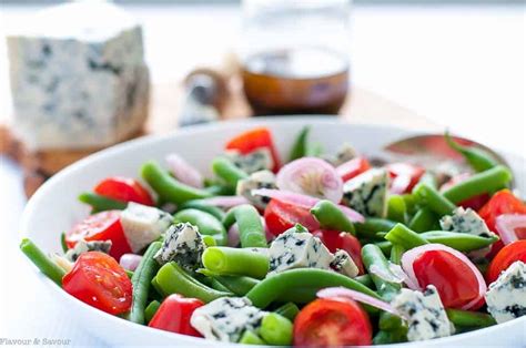 green-bean-blue-cheese-salad-with-tomatoes-flavour image