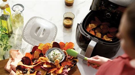 how-to-make-veggie-chips-with-an-air-fryer-or image