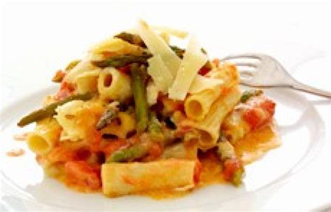 rigatoni-and-asparagus-au-gratin-recipes-delia-online image