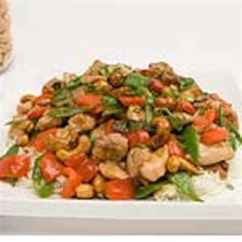 chicken-snow-peas-and-cashew-stir-fry-canadian-living image