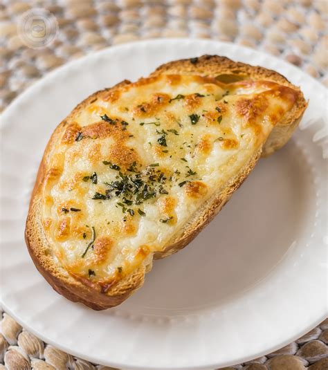 easy-cheesy-garlic-bread-little-spice-jar-food-blog image