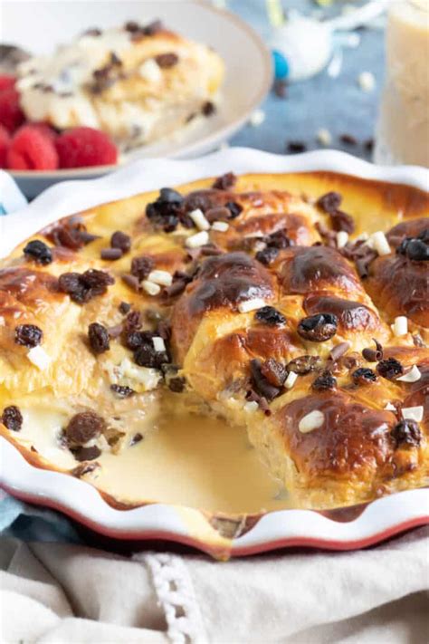 easy-hot-cross-bun-bread-and-butter-pudding image