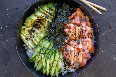 salmon-sushi-bowl-10-minute-momsdish image