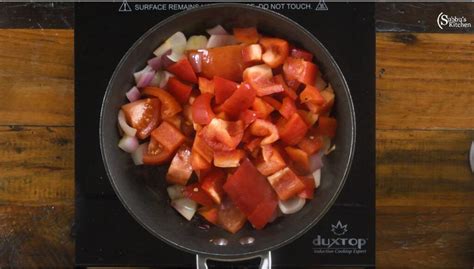 red-capsicum-chutney-recipe-subbus-kitchen image