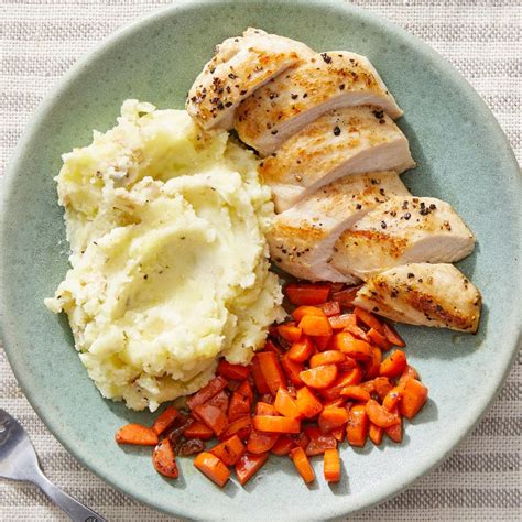 seared-chicken-goat-cheese-mashed-potatoes-blue image
