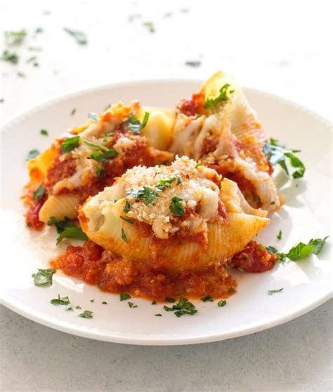 chicken-parmesan-stuffed-shells-the-girl-who-ate image