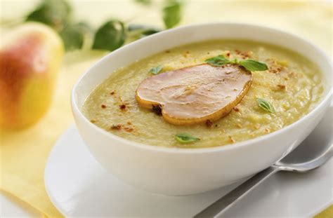 curried-parsnip-and-pear-soup-dinner-recipes-goodto image