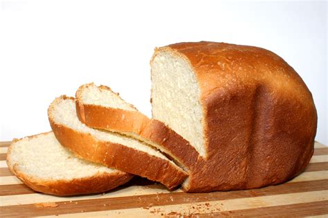low-sodium-gold-medal-classic-white-bread-skip image