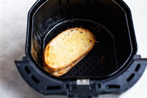 air-fryer-grilled-cheese-well-plated-by-erin image