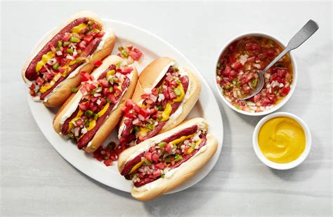 32-hot-dog-beer-brat-and-other-summery-sausage image