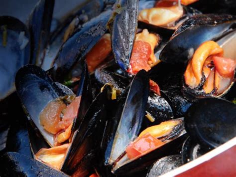 zuppa-di-cozze-mussel-soup-recipes-cooking image