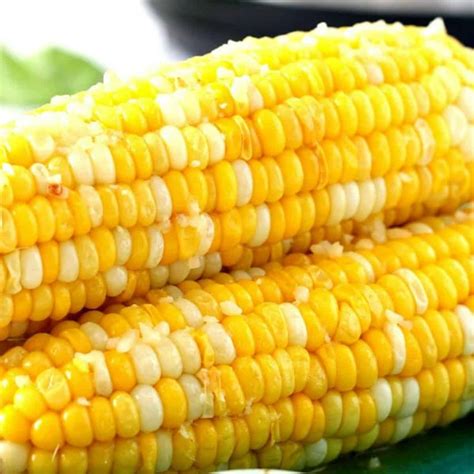 instant-pot-corn-on-the-cob-crunchy-creamy-sweet image