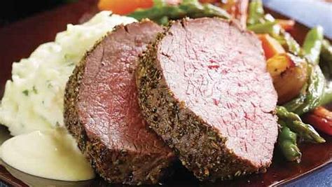 fennel-rosemary-beef-tenderloin-with-creamy image