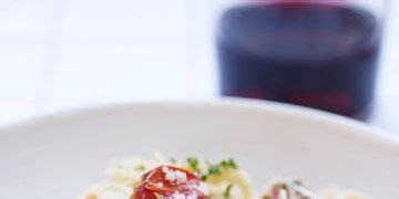 capellini-with-tomatoes-and-basil-recipe-from-ina-garten image