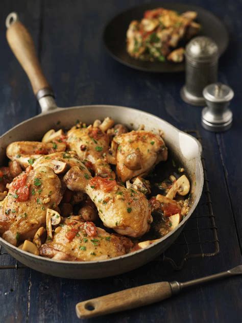 chicken-with-tomatoes-and-wine image