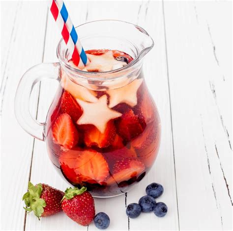 22-easy-4th-of-july-drinks-best-4th-of-july image